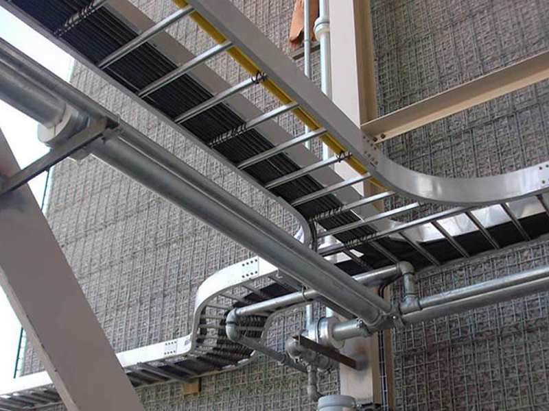 Yếu tố nào khiến thang cáp mạ kẽm bị han gỉ, ăn mòn?