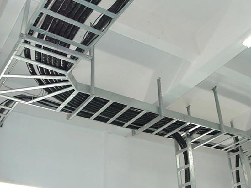 nên lắp đặt thang máng cáp ở vị trí nào