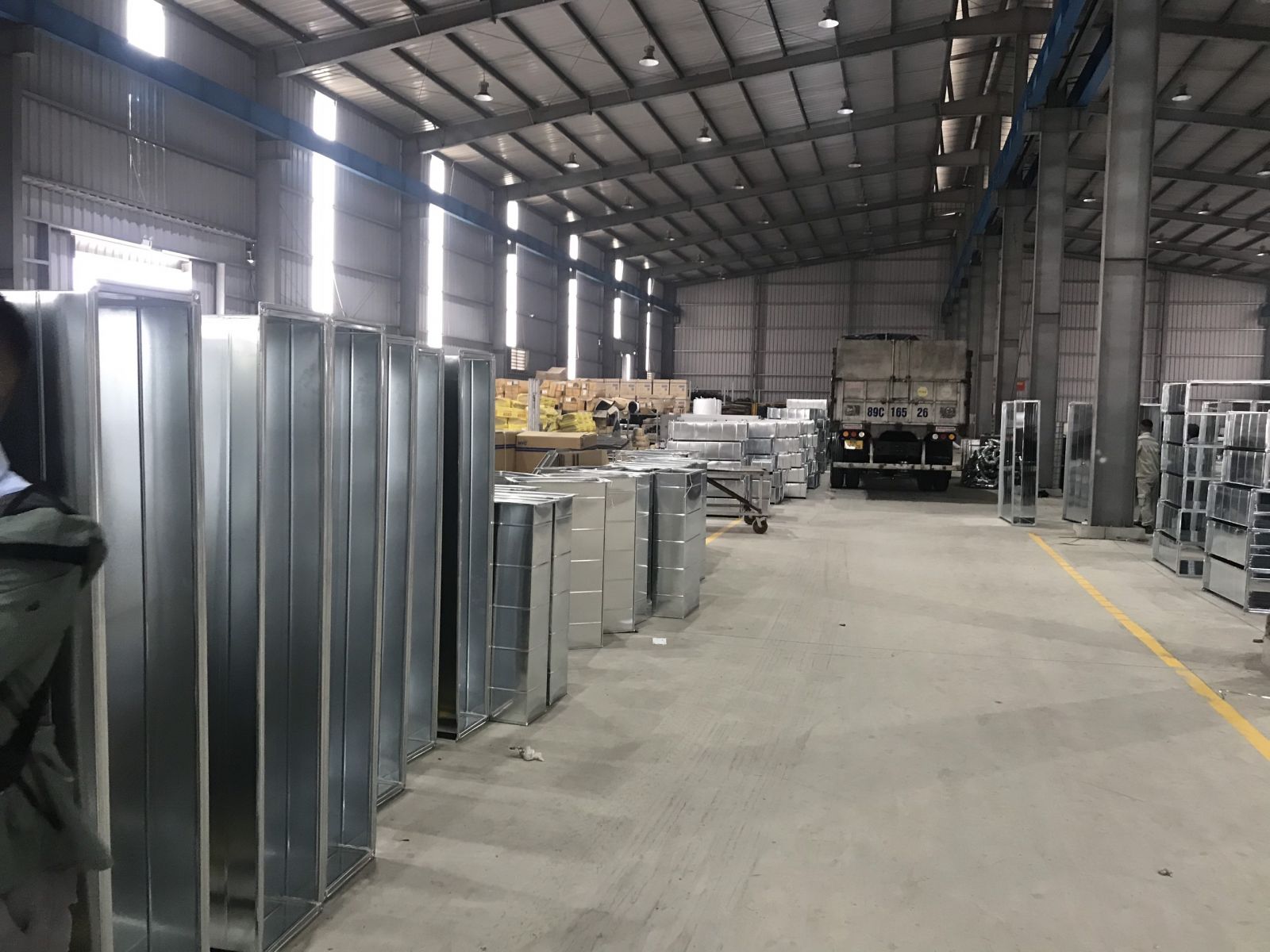 Nhà máy HVC Hưng yên sản xuất ống gió